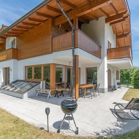 Дом отдыха Spacious Helen - 2 Saunas, 5 Bedrooms, 7 Bathrooms In