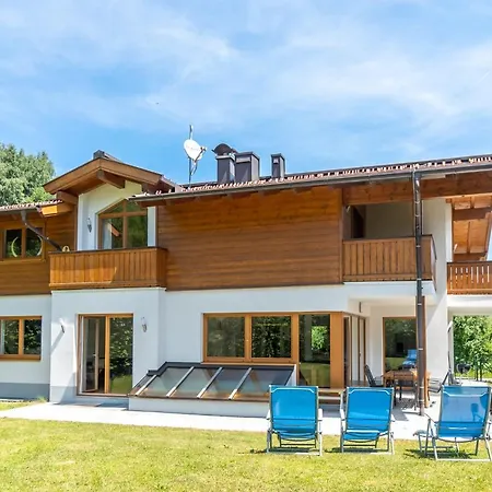 Spacious Helen - 2 Saunas, 5 Bedrooms, 7 Bathrooms In