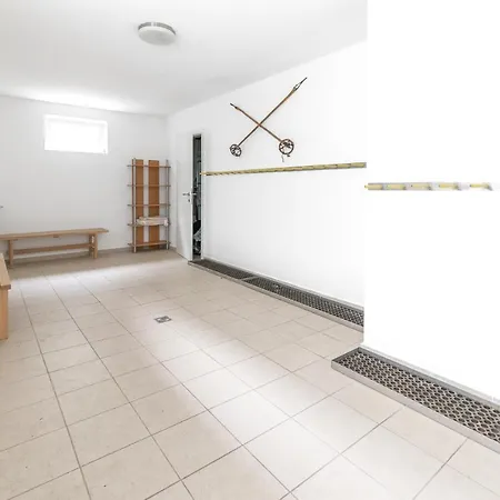 Biggest Helen - 5 Bedrooms, 7 Bathrooms, Air Condition Holiday home Kaprun