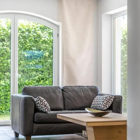 Spacious Helen - 2 Saunas, 5 Bedrooms, 7 Bathrooms In Капрун