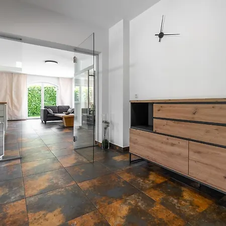 Biggest Helen - 5 Bedrooms, 7 Bathrooms, Air Condition 別荘