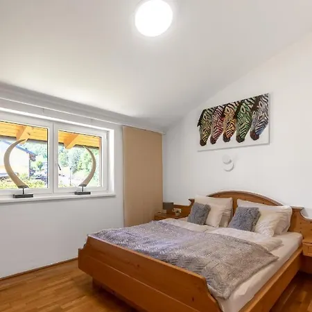 Spacious Helen - 2 Saunas, 5 Bedrooms, 7 Bathrooms In