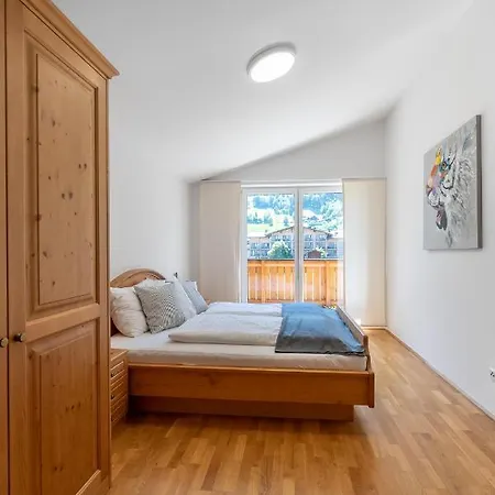 Holiday home Spacious Helen - 2 Saunas, 5 Bedrooms, 7 Bathrooms In