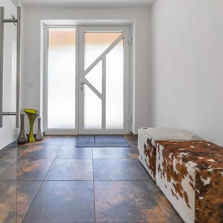 Spacious Helen - 2 Saunas, 5 Bedrooms, 7 Bathrooms In Дом отдыха *