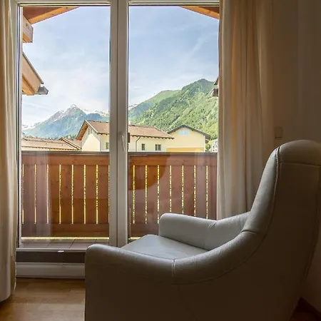 Дом отдыха Spacious Helen - 2 Saunas, 5 Bedrooms, 7 Bathrooms In