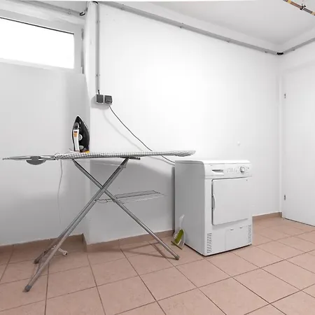 Biggest Helen - 5 Bedrooms, 7 Bathrooms, Air Condition * Kaprun