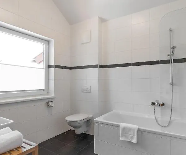 Biggest Helen - 5 Bedrooms, 7 Bathrooms, Air Condition * Kaprun