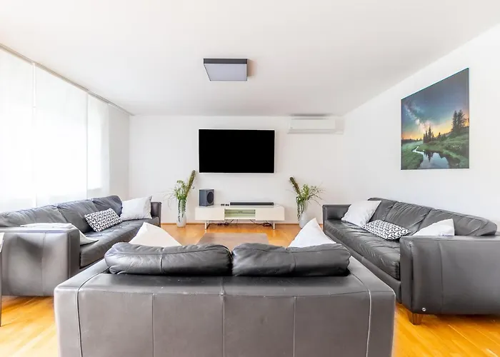 Biggest Helen - 5 Bedrooms, 7 Bathrooms, Air Condition * Kaprun