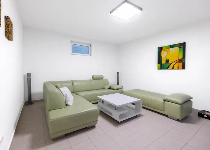 Biggest Helen - 5 Bedrooms, 7 Bathrooms, Air Condition Σπίτι διακοπών